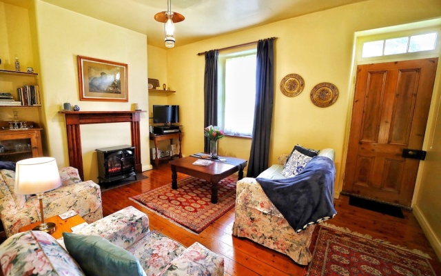 Cherry Plum Cottages – Guest Rooms – Port Fairy