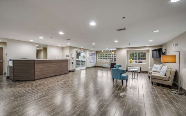 Microtel Inn & Suites by Wyndham Decatur