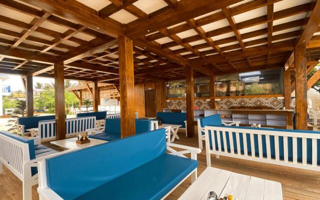 Sandbanks Beach Villas Morjim