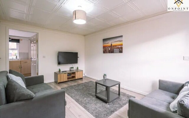 ✰Convenient 2 Bedroom Apt Leeds Centre - Parking✰