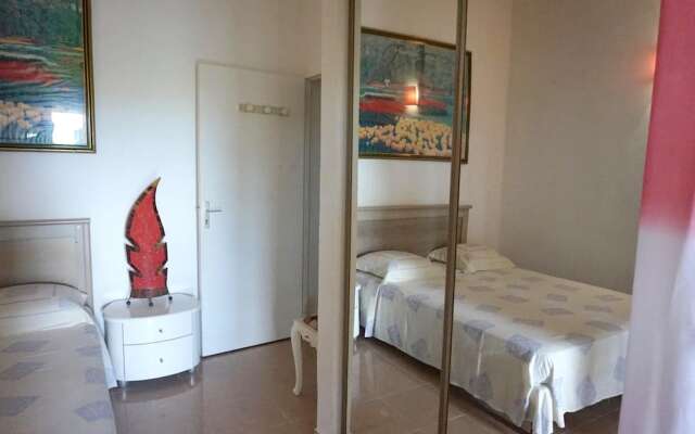 Apartment With one Bedroom in Le Gosier, With Furnished Terrace and Wifi - 3 km From the Beach