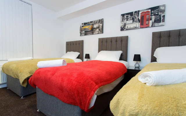 Shaftesbury Apartments