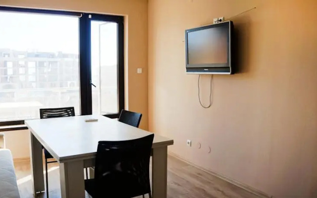 Dom-El Real Apartments in Deja Vu Complex