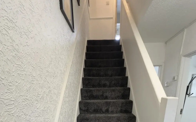 Charming Haven House Right Next To Moss Bank Park