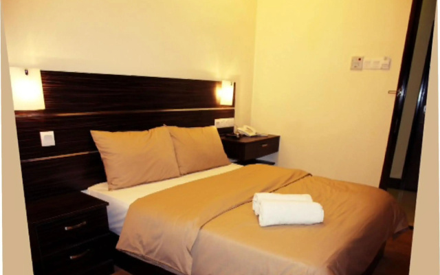 Golden Palace Hotel