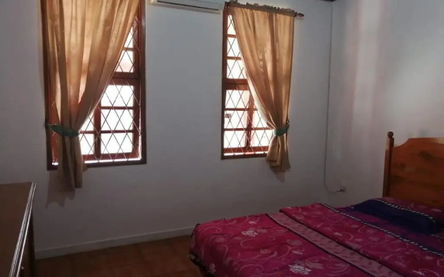 Oyo 3828 Villa Kota Bunga Blok Q