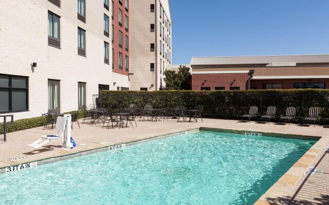 Hilton Garden Inn Dallas/Duncanville