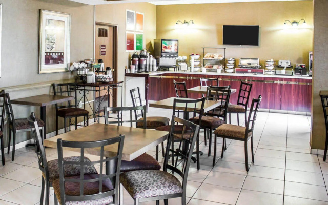 Wingate by Wyndham Clearfield