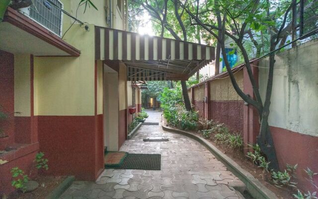 OYO 22280 Kences Inn