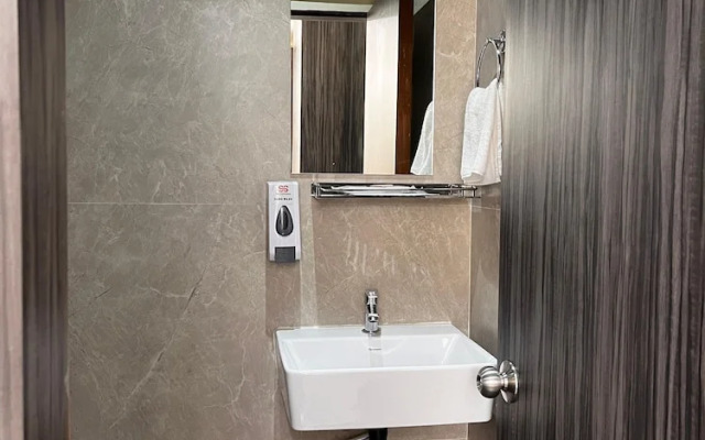 Hotel Soumya Sarovar