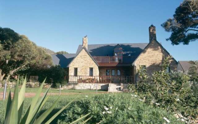 Villa Honeywood Guest House