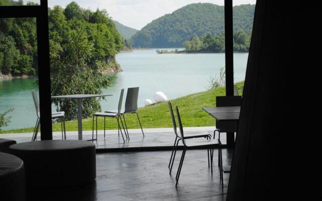 Atra Doftana Boutique Hotel