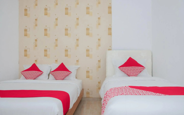 OYO 1454 111 Residence