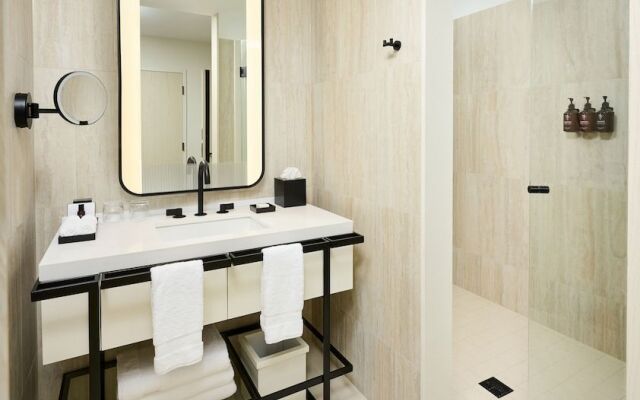 The Pearle Hotel & Spa, Autograph Collection