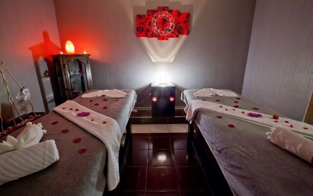 City Hotel Residence