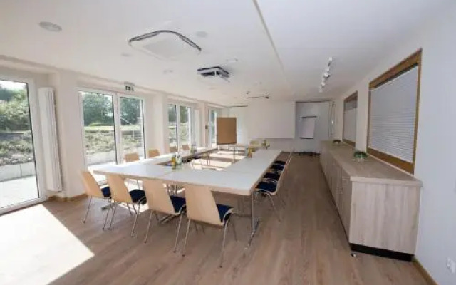 Hotel Der Akademie Heinrich Pesch Haus