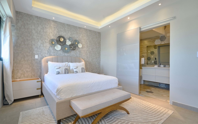 3BR Elegant Spot Downtownsd Family Pool