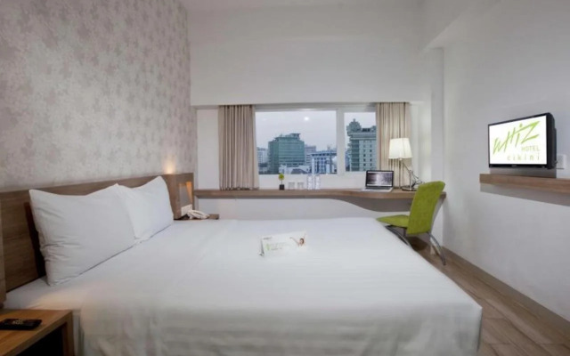 Whiz Hotel Cikini Jakarta