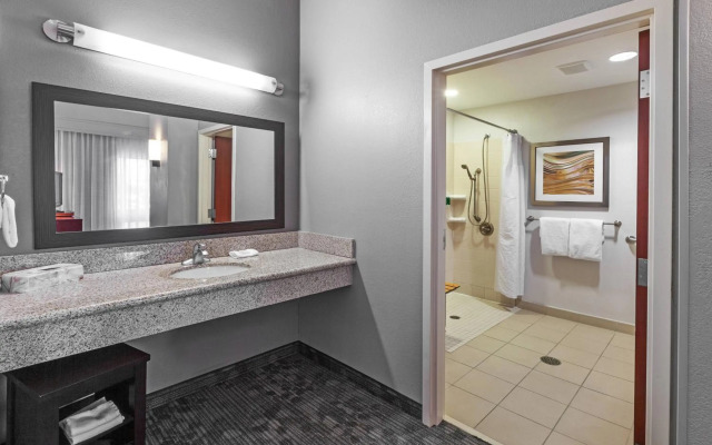 Courtyard by Marriott Tulsa Woodland Hills