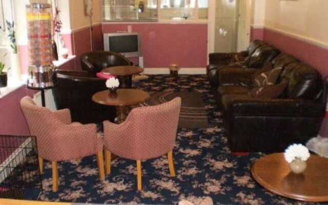 Avalon House Hotel
