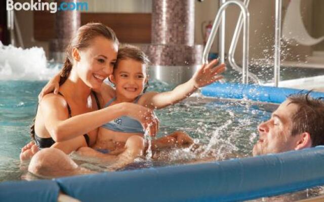 Pałac Mierzęcin Wellness & Wine Resort
