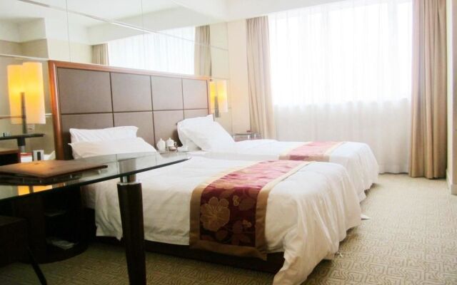 Gold Triangle Hotel