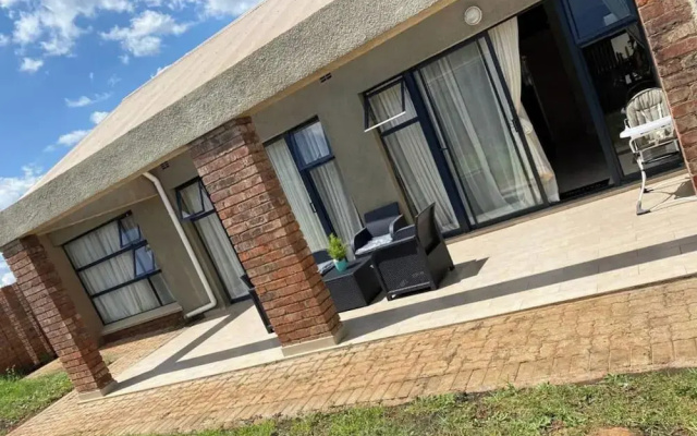 Remarkable 2-bed Apartment in Harare