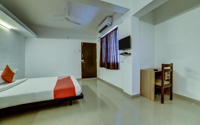 OYO Flagship 15538 Dange Chowk