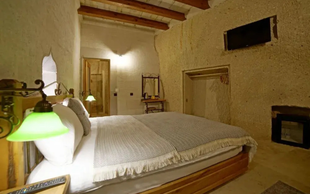 Design Cave Hotel