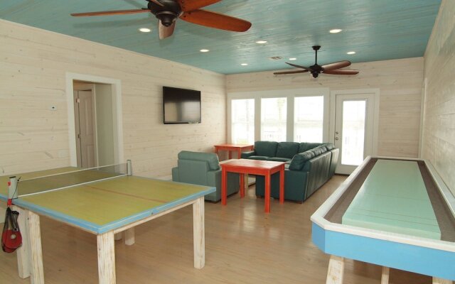 Beach Club Clubhouse 3