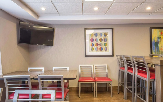 Comfort Inn Pickering