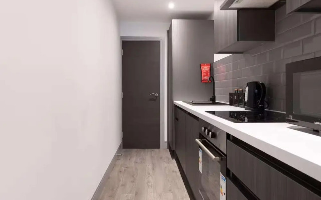 Cosy City Apartment - Your Home in Bradford!