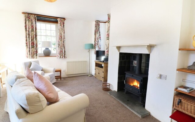 Flat 1, Camelford