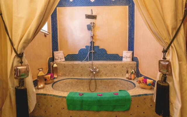Room in BB - Riad Anabel - Olive Triple suite