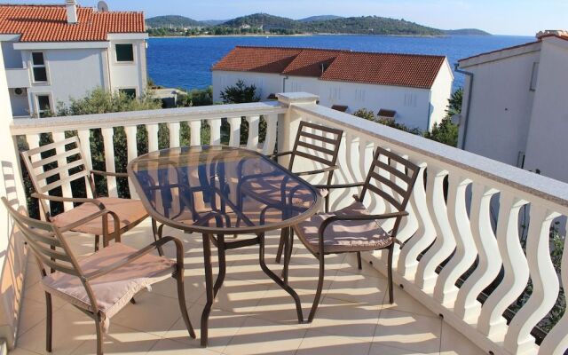 Apartments 4 Dolphins