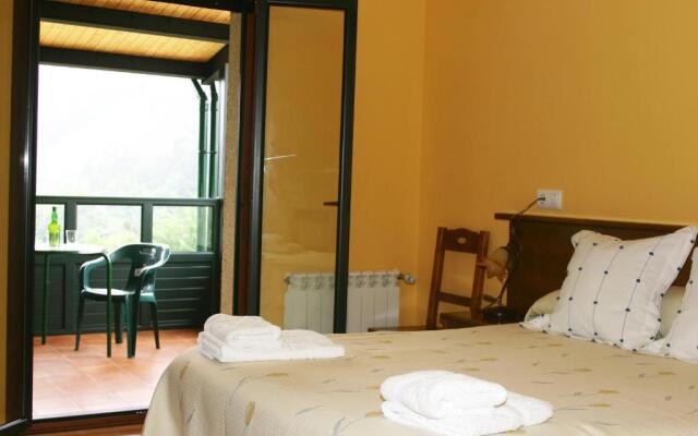 Hotel Restaurante Canero