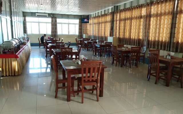 Man Shwe Li Hotel