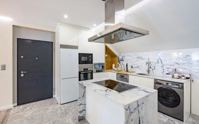 Porto City Holidays by Douro River