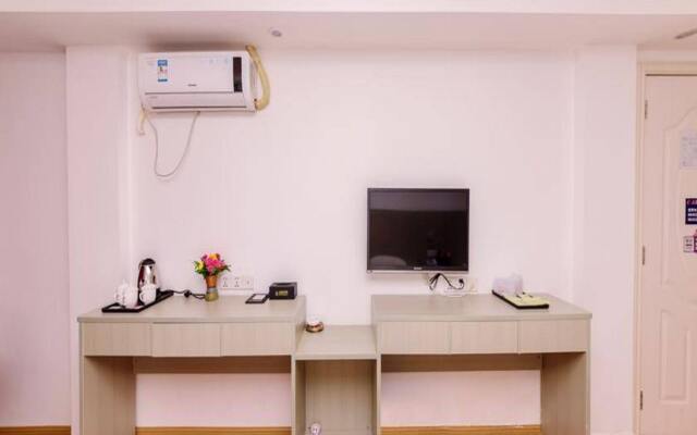 Shang Pin Holiday Inn Airport Second Branch