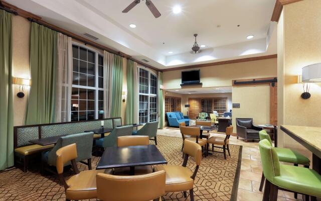 Hampton Inn & Suites Austin-Airport
