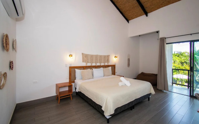 Yuli Hotel
