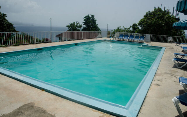 Court Manor at Montego Bay Club