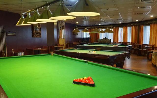 Kings Square Hotel