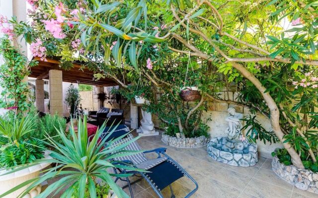 Villa Aura - Adult Only