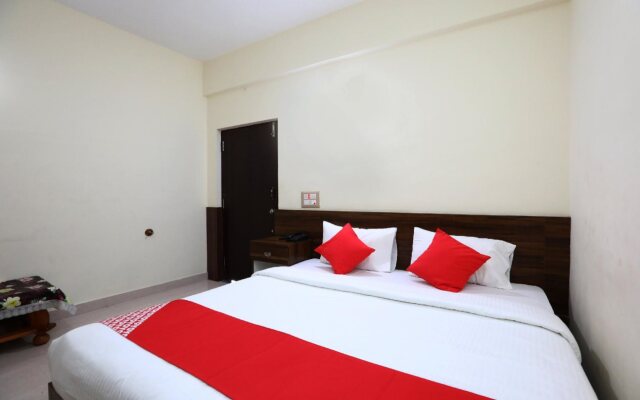 Nanjunda Palace By OYO Rooms