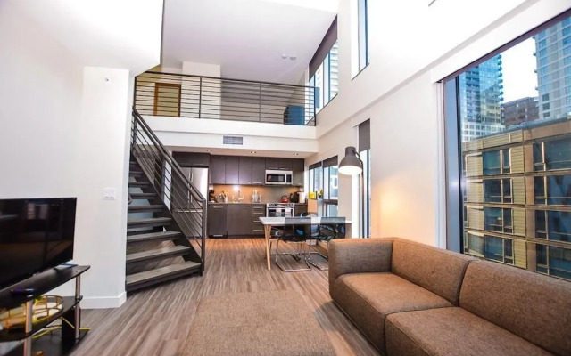 Luxe Hubs Corporate High Rise Apartments on Pine