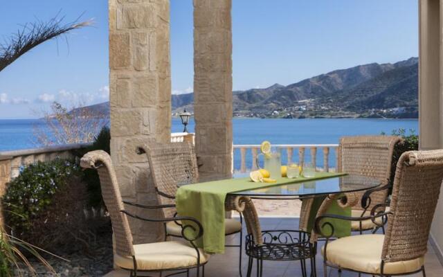 Petros Seashore Villa