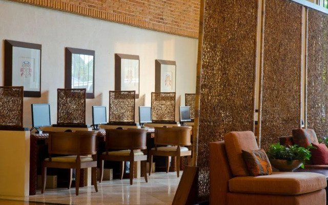 Family Luxury Suites by Velas Vallarta - All Inclusive