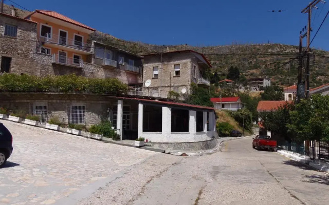 Fteres Hotel