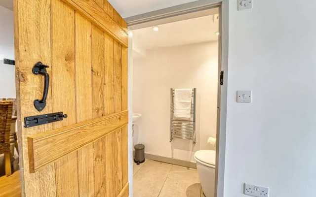 Host Stay Bridgepoint House